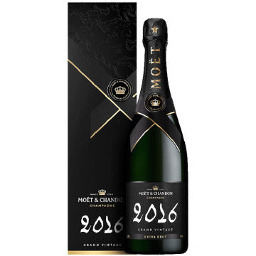 Moet & Chandon Grand Vintage Champagne 12.5% 75cl + GBX