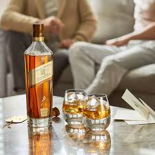 Johnnie Walker The Ultimate 18 Years 40° 70 cl + Gift Box